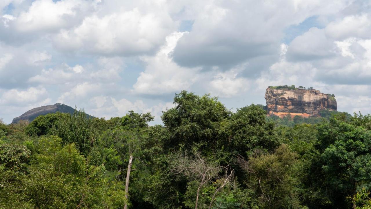 Iwamisou Hotel Sigiriya Exterior photo