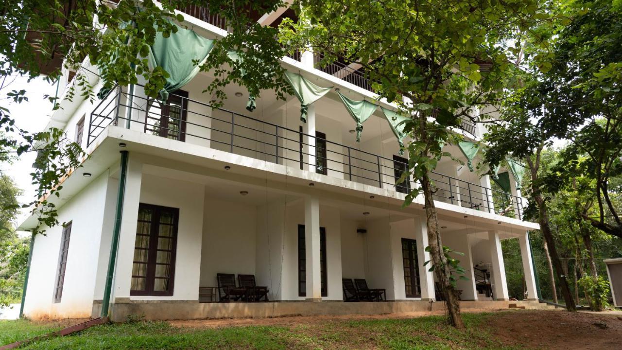 Iwamisou Hotel Sigiriya Exterior photo